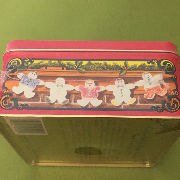 1992 Crayola Collectibles Holiday Tin with crayons - Picture 6 of 7